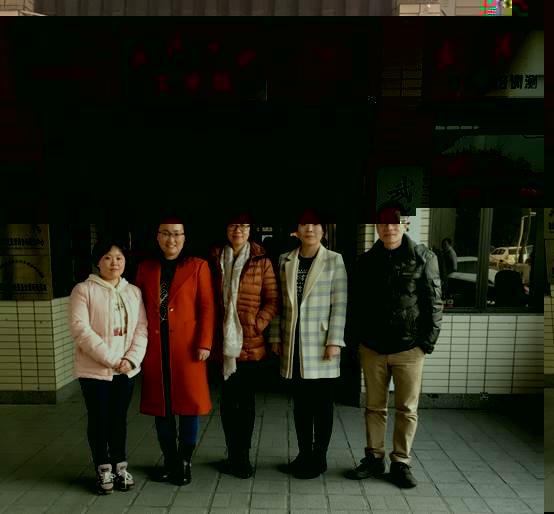 圖片4-調研小組與武漢大學教師合影.jpg