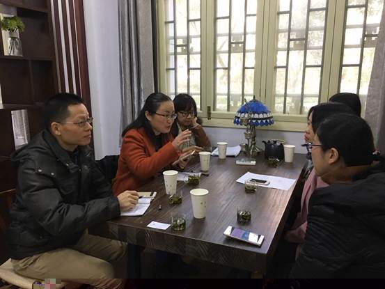 圖片1-調研小組與華中師範大學師生交流.jpg